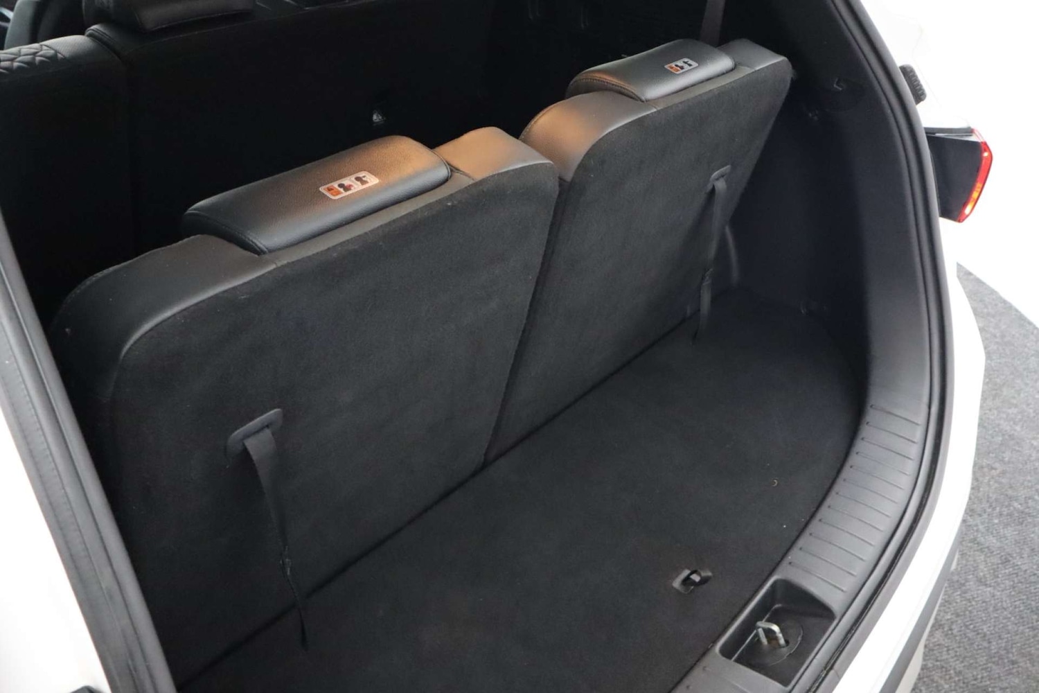 Used Hyundai Santa Fe 2018 for sale - 77548562: Photo 29