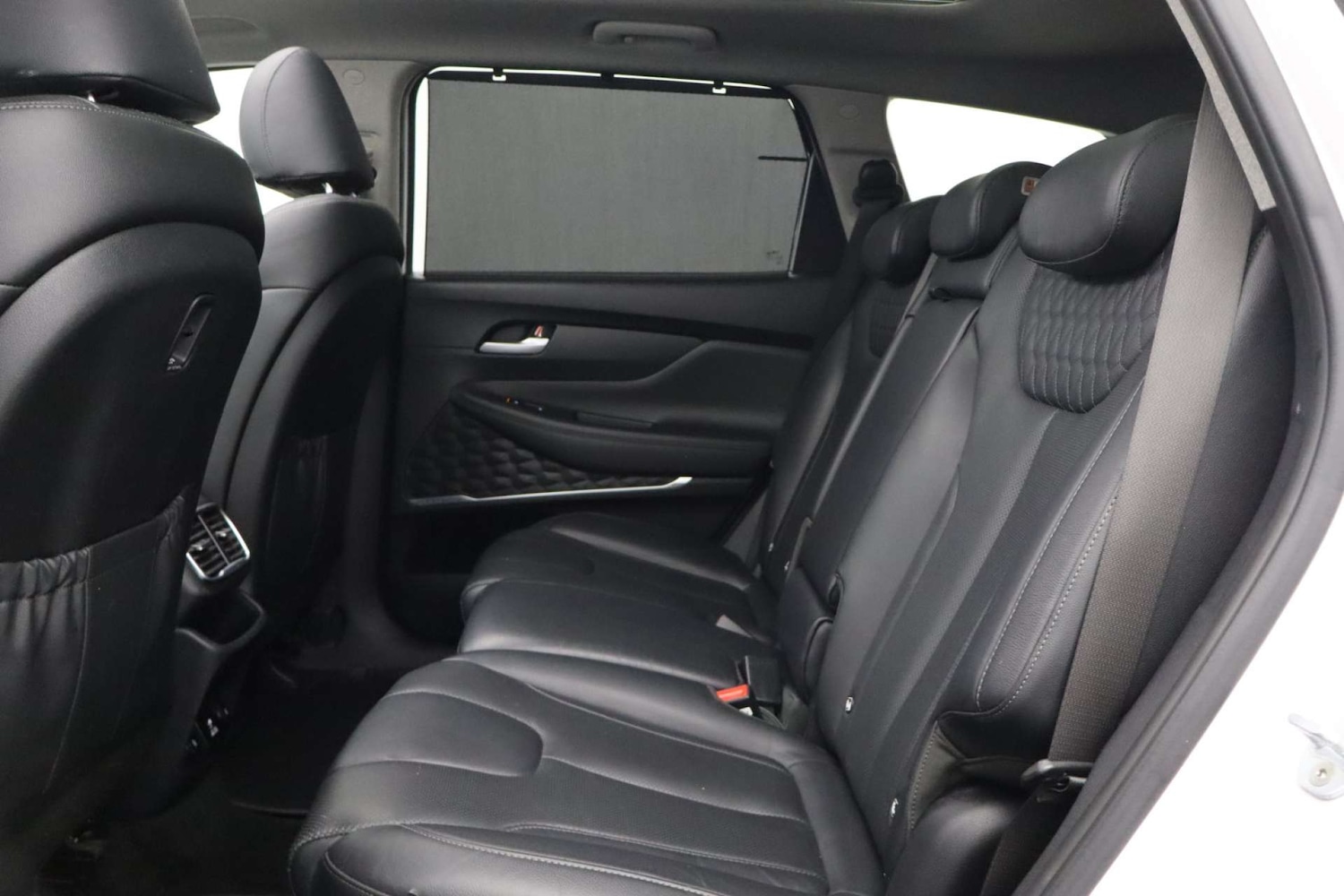 Used Hyundai Santa Fe 2018 for sale - 77548562: Photo 32