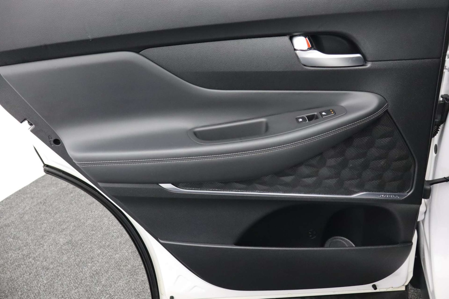 Used Hyundai Santa Fe 2018 for sale - 77548562: Photo 33