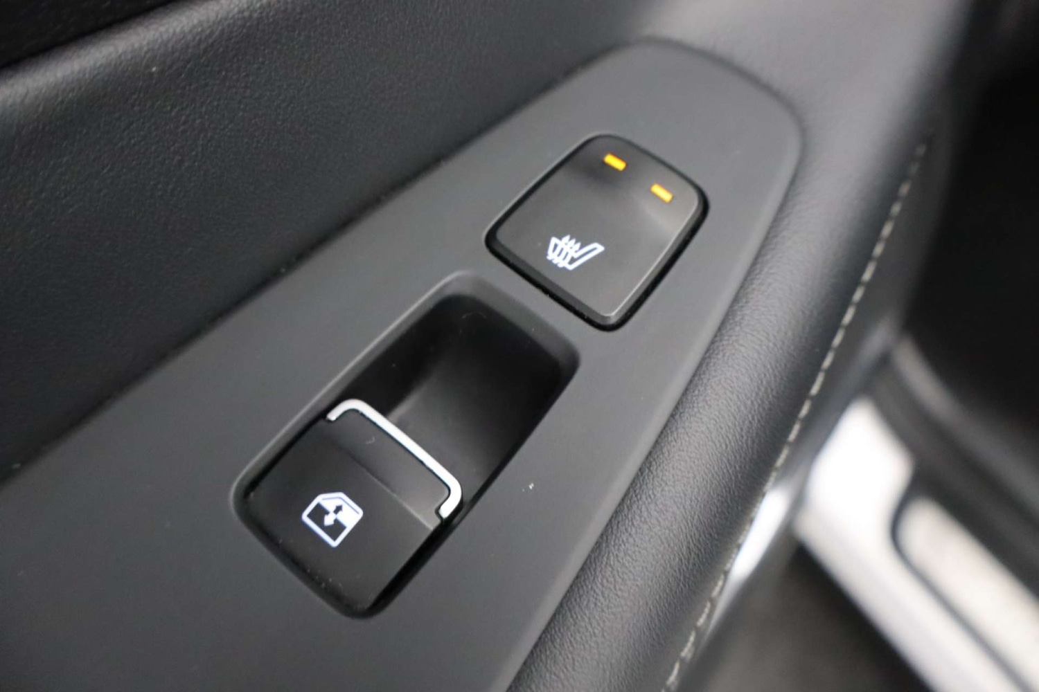 Used Hyundai Santa Fe 2018 for sale - 77548562: Photo 34