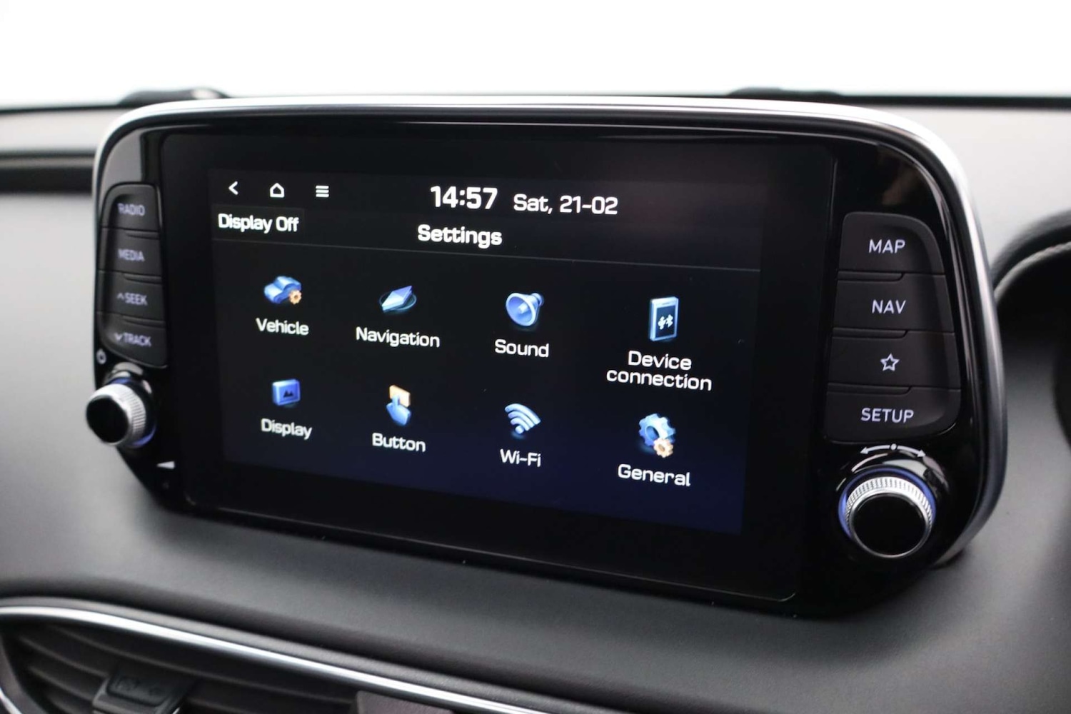 Used Hyundai Santa Fe 2018 for sale - 77548562: Photo 50