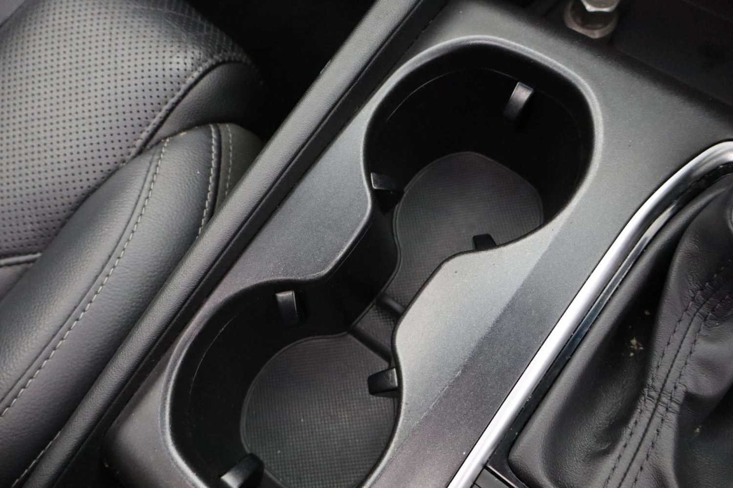 Used Hyundai Santa Fe 2018 for sale - 77548562: Photo 54