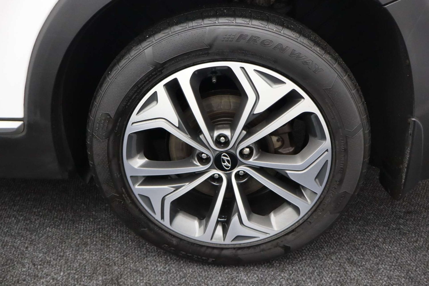 Used Hyundai Santa Fe 2018 for sale - 77548562: Photo 60