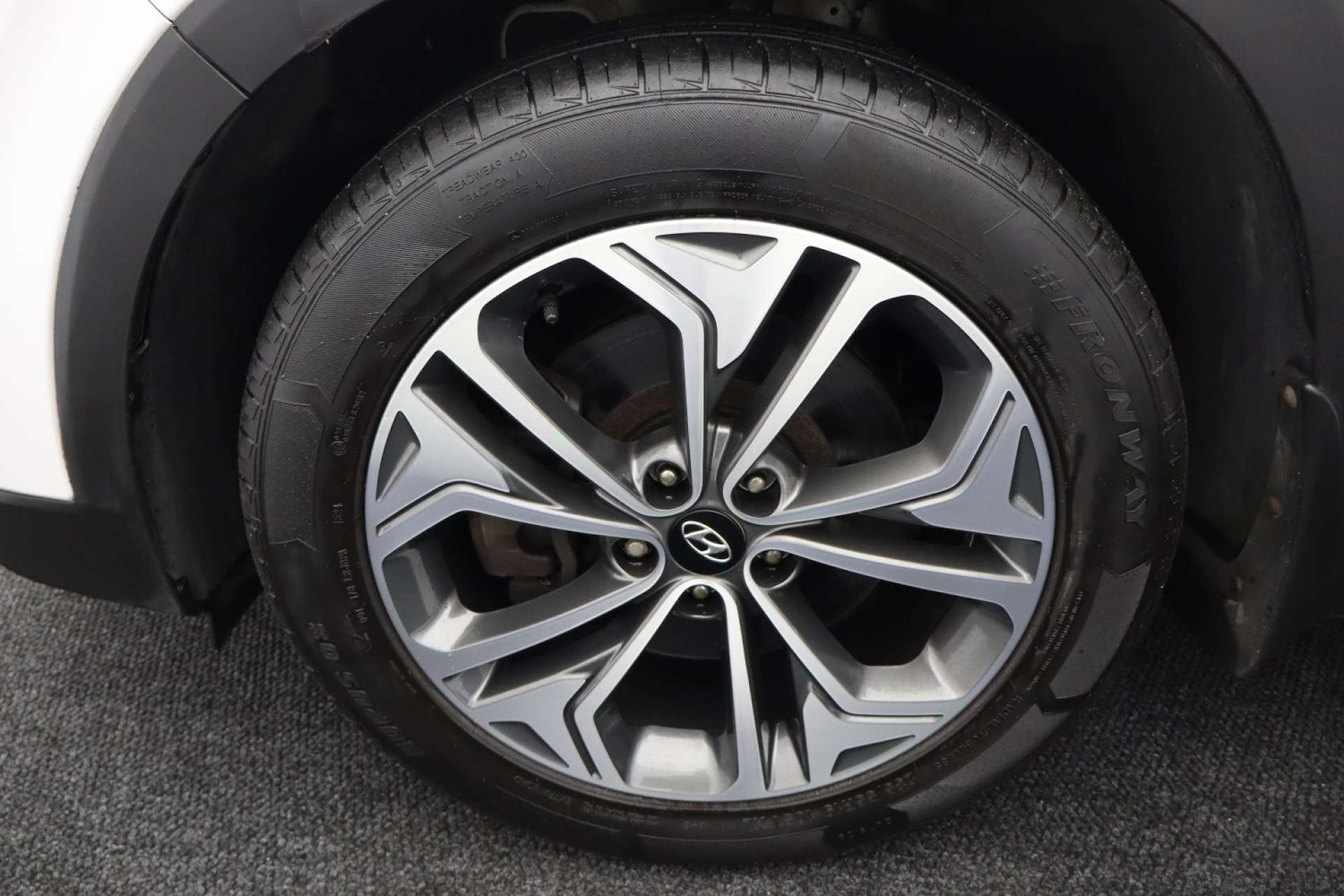 Used Hyundai Santa Fe 2018 for sale - 77548562: Photo 61