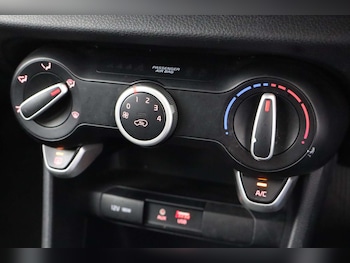 Used Kia Picanto 2018 for sale - 77200696: Photo