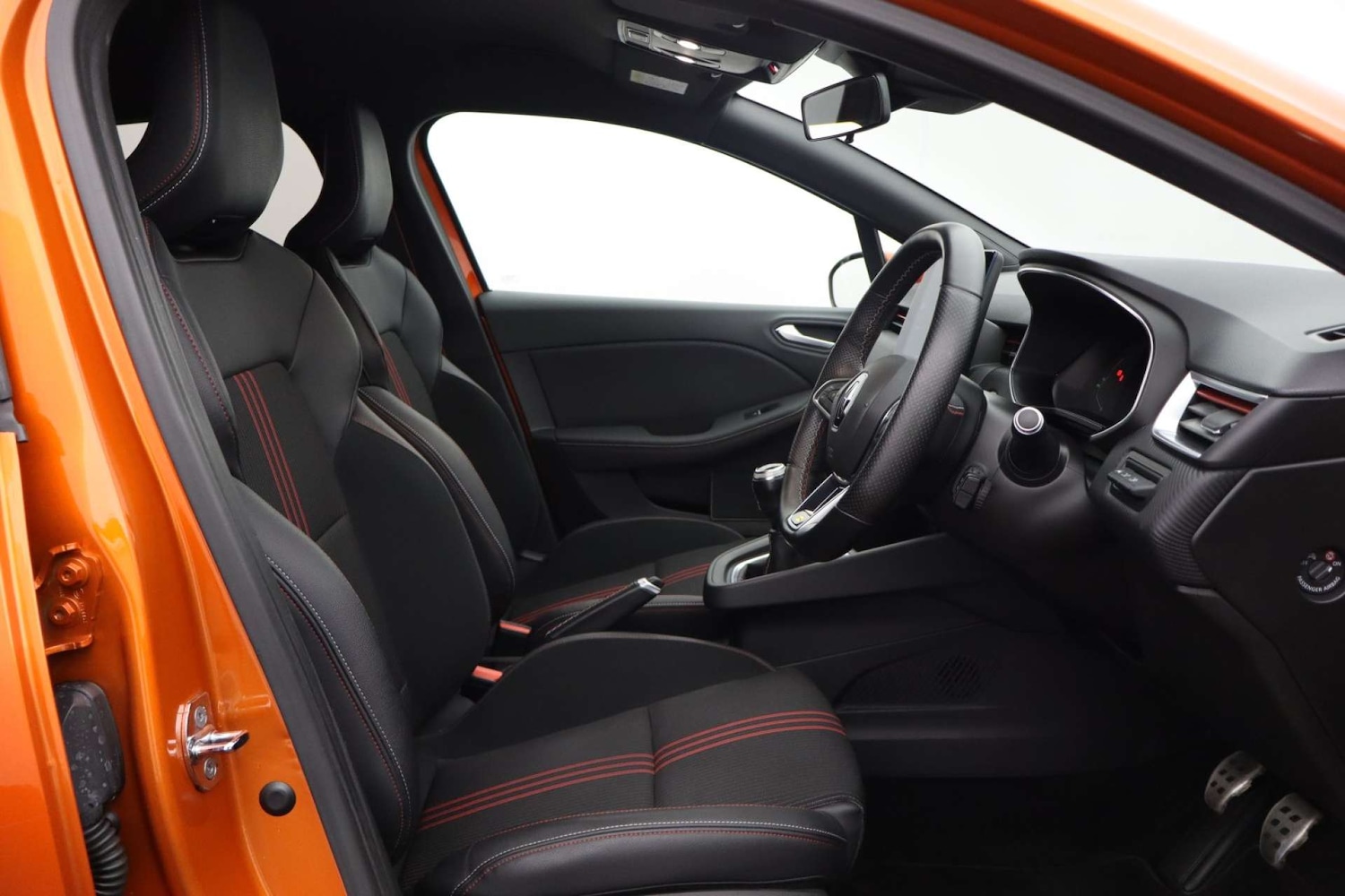 Used Renault Clio 2020 for sale - 76372227: Photo 11