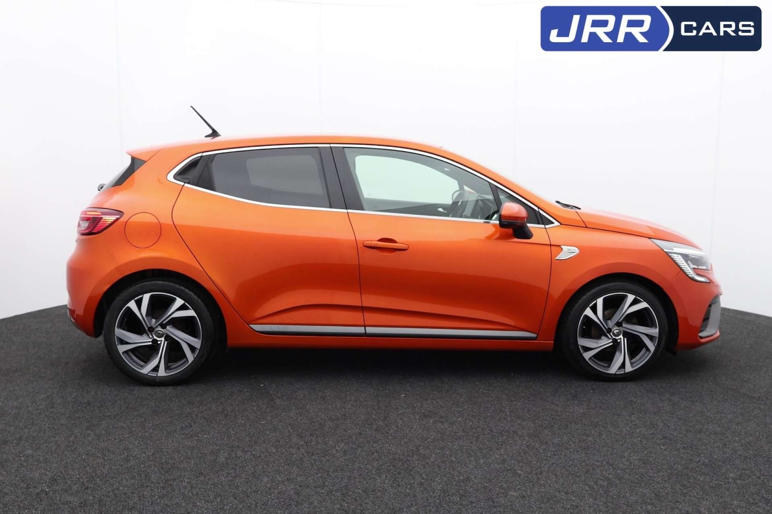 Used Renault Clio 2020 for sale - 76372227: Photo 3