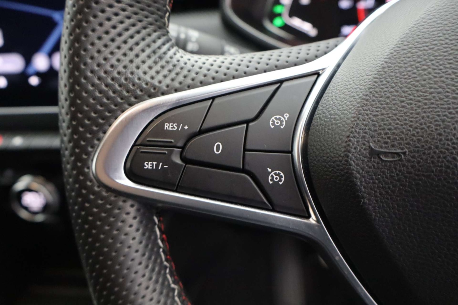 Used Renault Clio 2020 for sale - 76372227: Photo 36