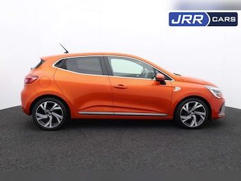 Used Renault Clio 2020 for sale - 76372227: Photo