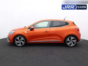 Used Renault Clio 2020 for sale - 76372227: Photo