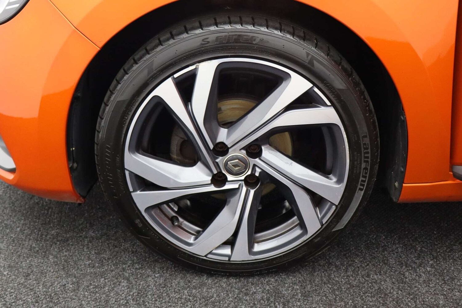 Used Renault Clio 2020 for sale - 76372227: Photo 55