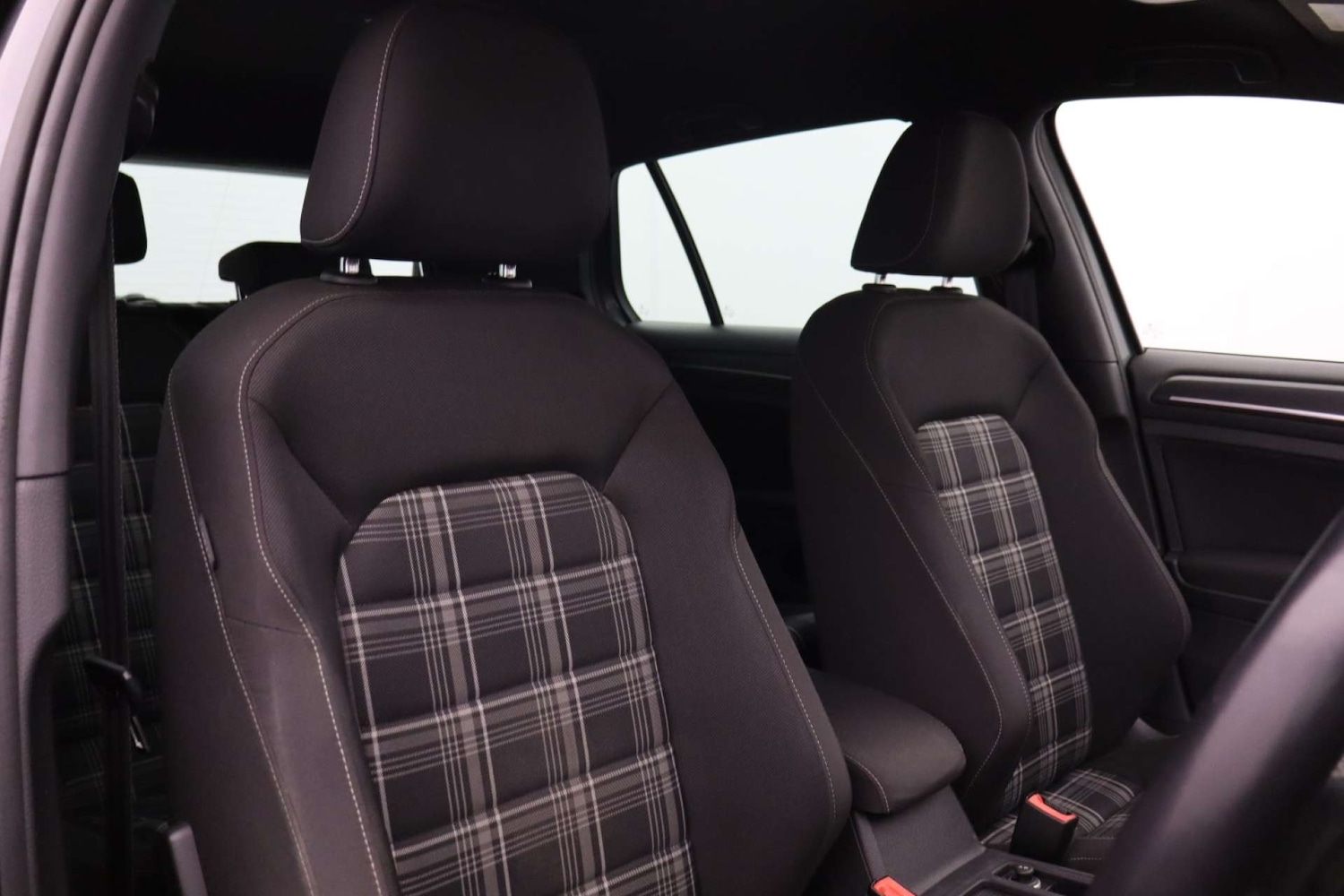 Used Volkswagen Golf 2018 for sale - 76319702: Photo 12