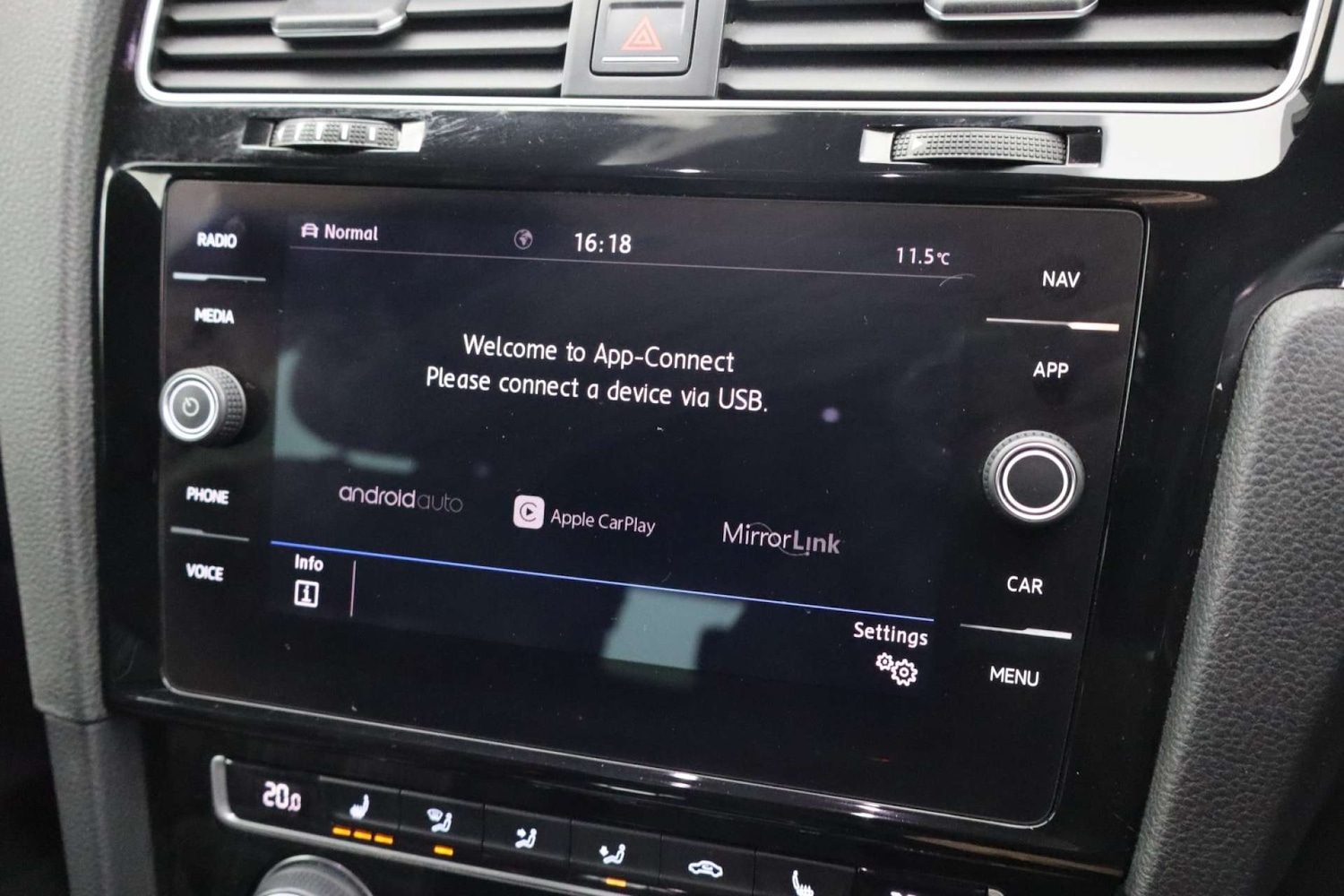 Used Volkswagen Golf 2018 for sale - 76319702: Photo 14