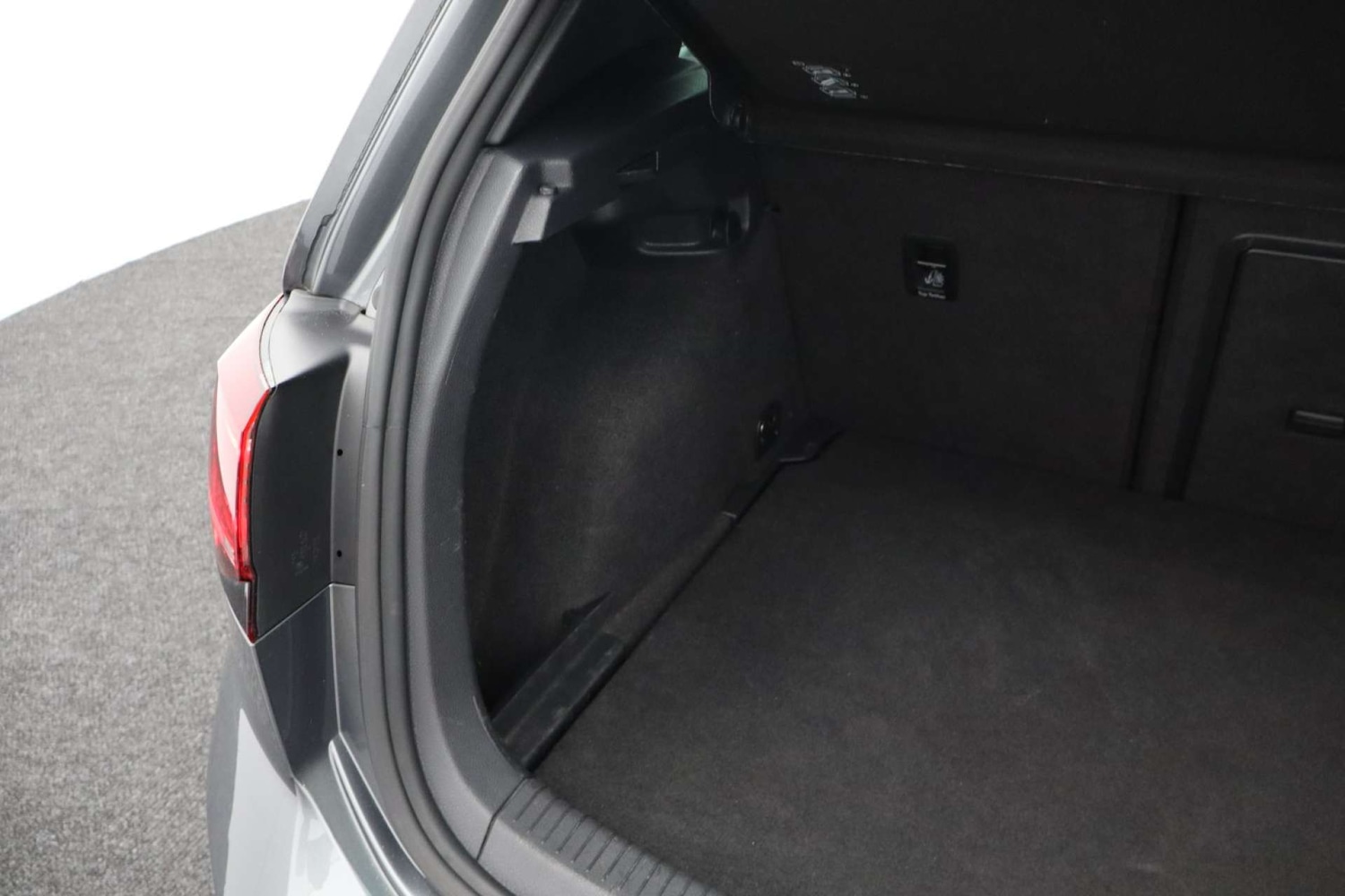 Used Volkswagen Golf 2018 for sale - 76319702: Photo 26