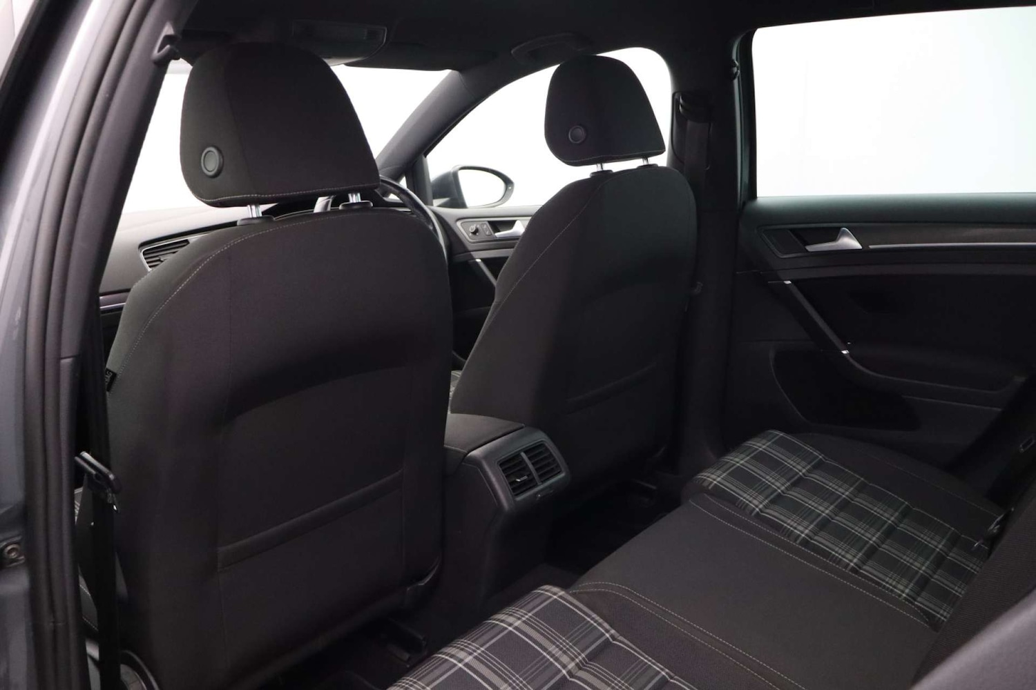 Used Volkswagen Golf 2018 for sale - 76319702: Photo 27