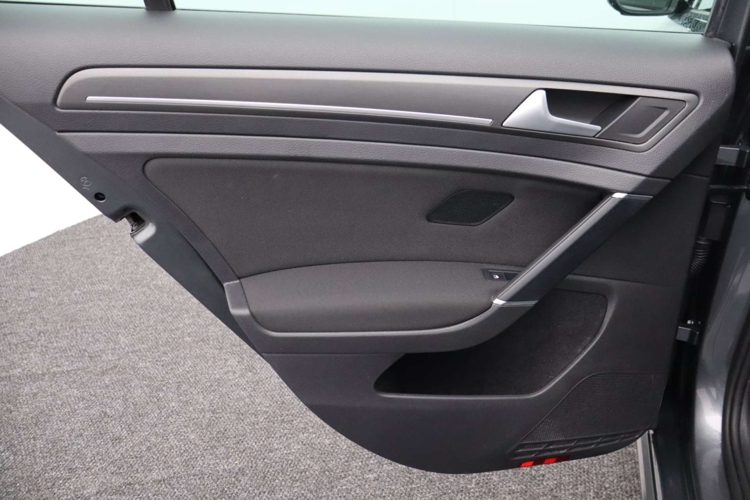 Used Volkswagen Golf 2018 for sale - 76319702: Photo 29