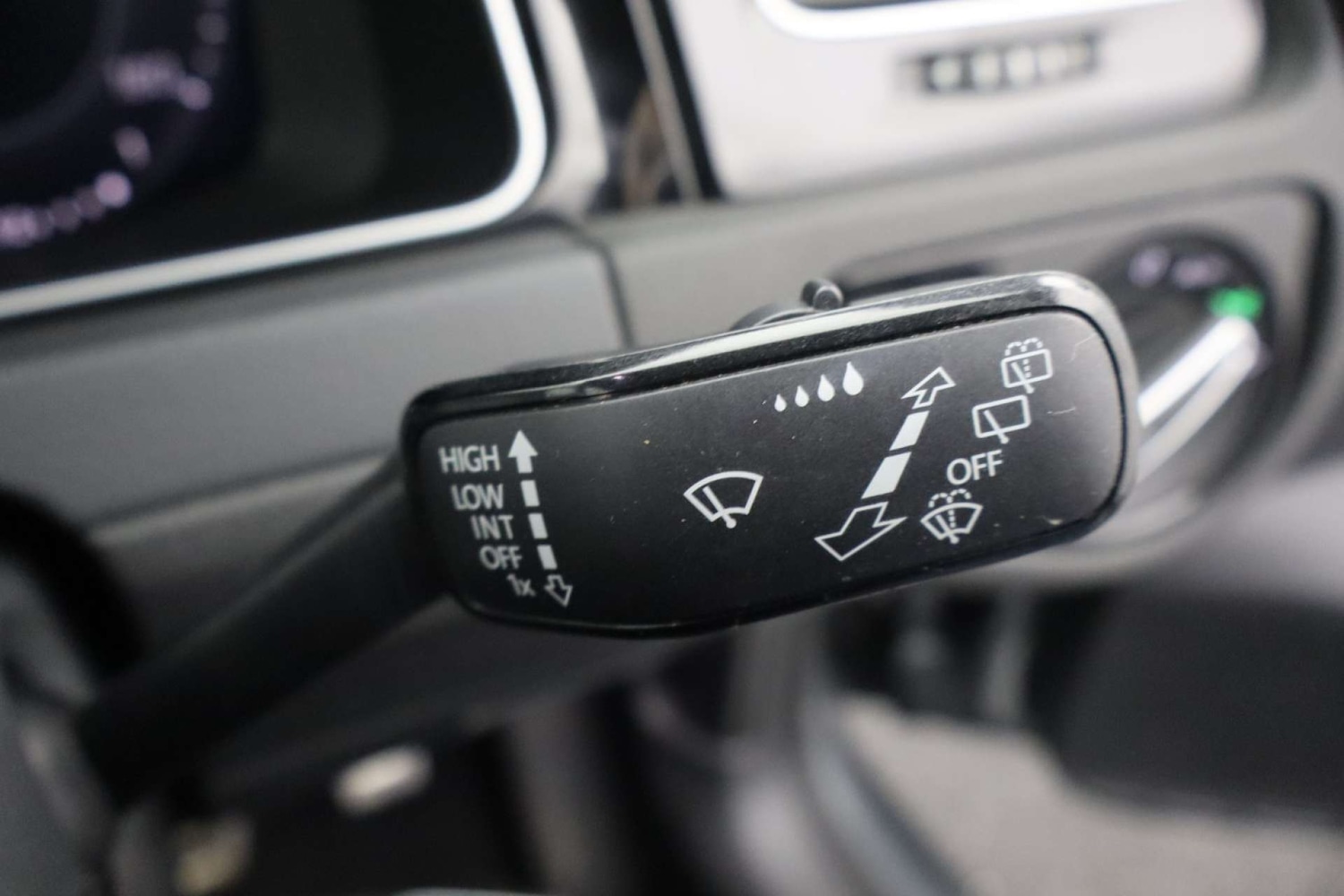 Used Volkswagen Golf 2018 for sale - 76319702: Photo 40