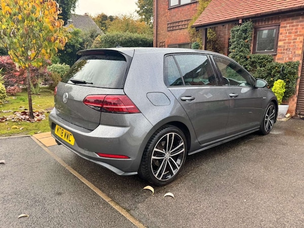 Used Volkswagen Golf 2018 for sale - 76319702: Photo 5