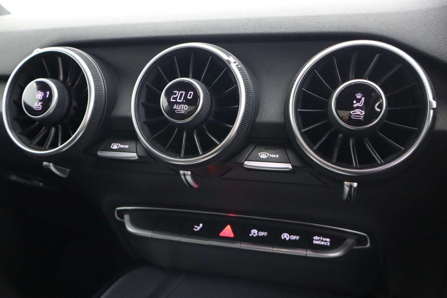 Used Audi TT 2015 for sale - 77578946: Photo 26