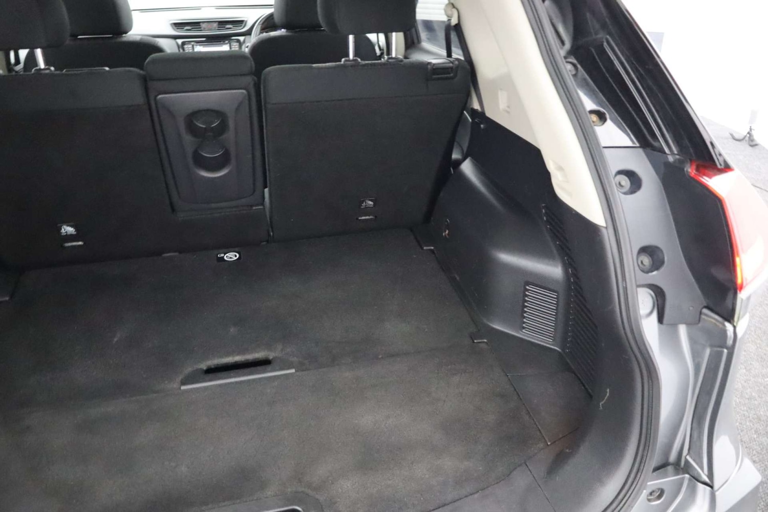 Used Nissan X-Trail 2018 for sale - 77650537: Photo 23