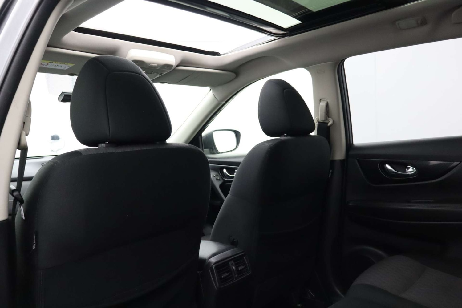 Used Nissan X-Trail 2018 for sale - 77650537: Photo 28