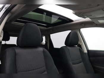 Used Nissan X-Trail 2018 for sale - 77650537: Photo