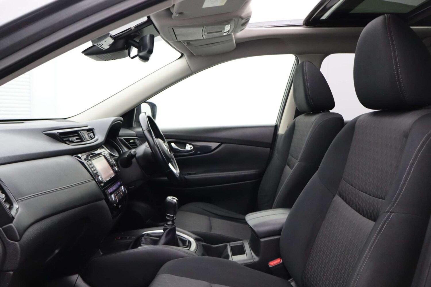 Used Nissan X-Trail 2018 for sale - 77650537: Photo 32