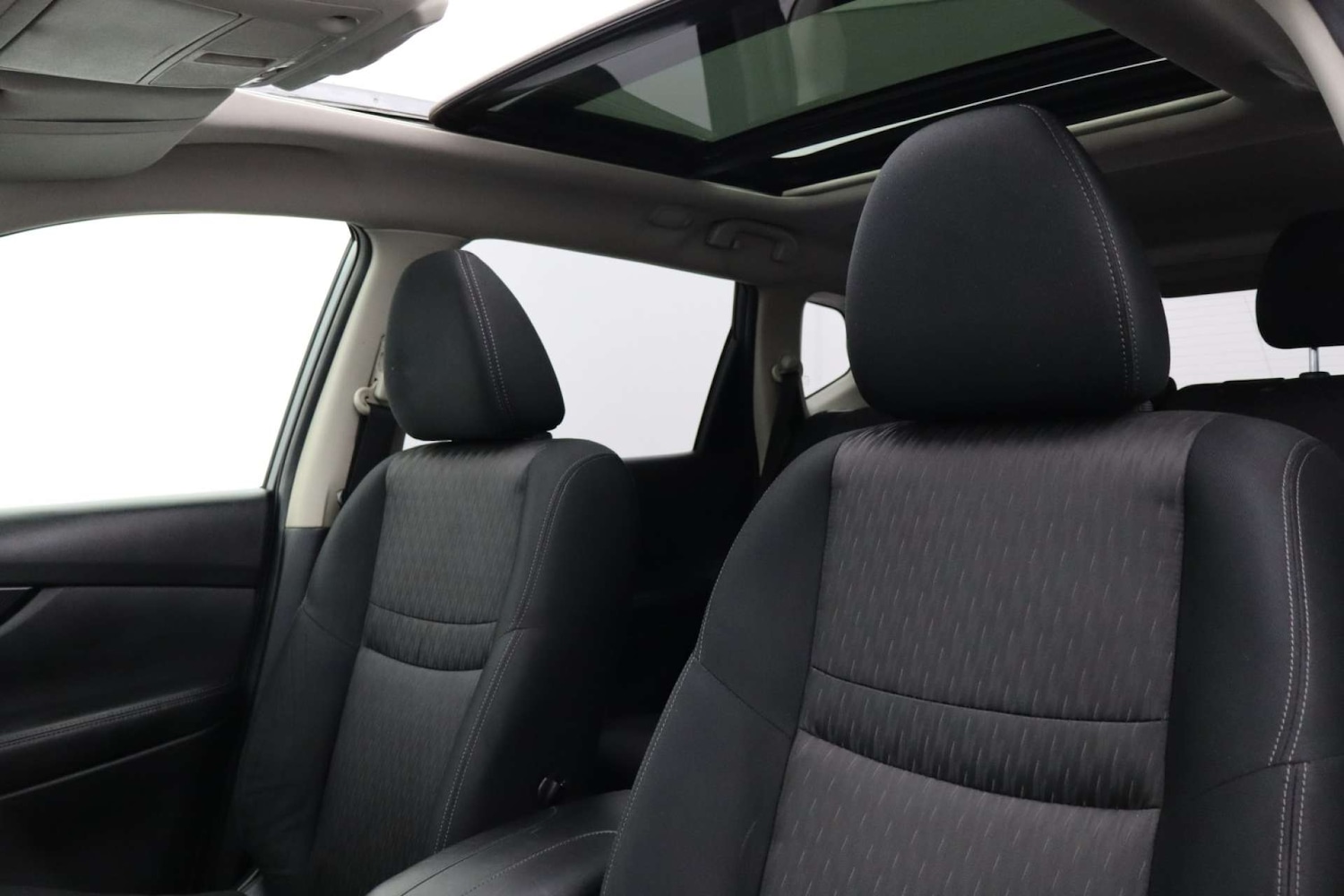 Used Nissan X-Trail 2018 for sale - 77650537: Photo 33