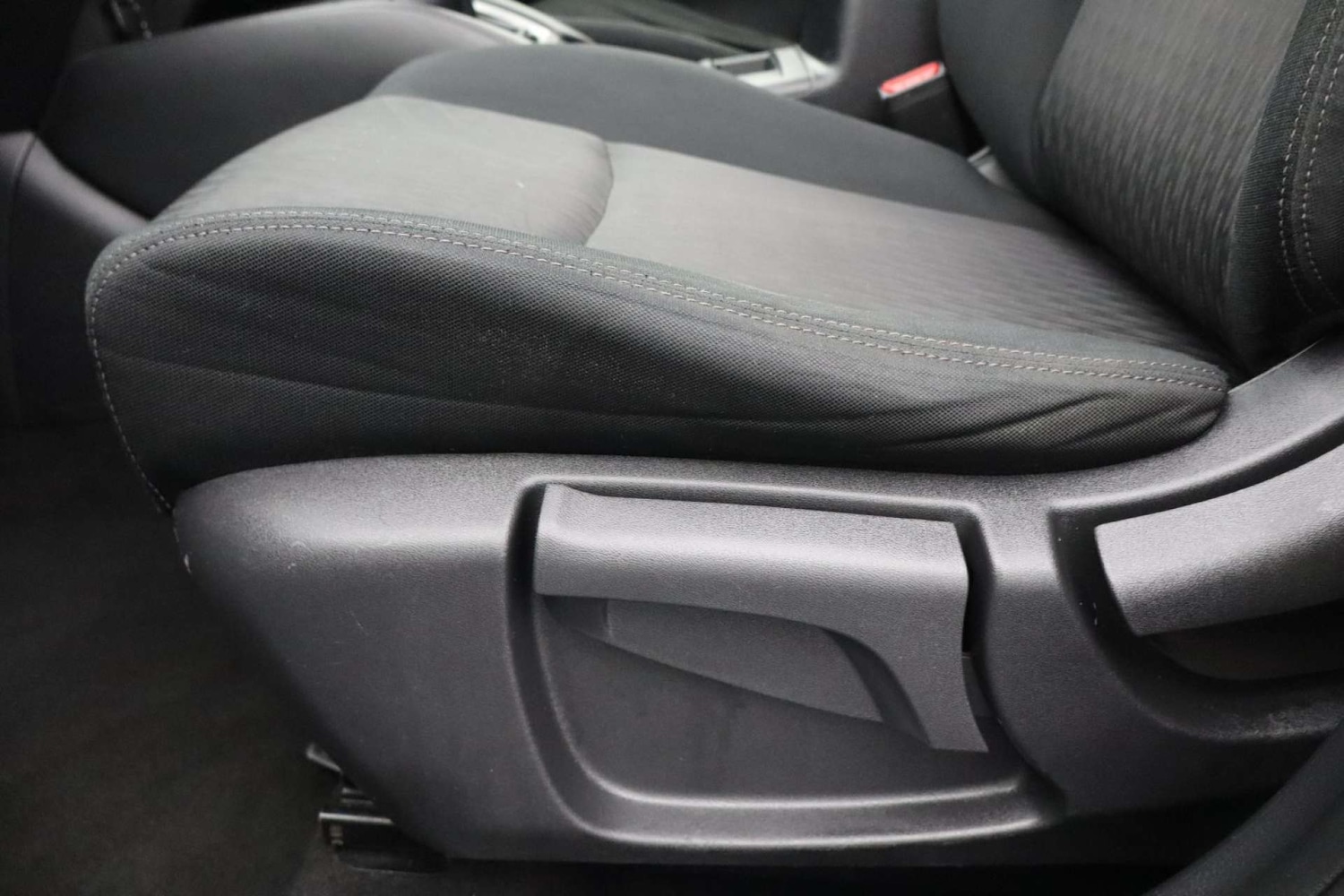 Used Nissan X-Trail 2018 for sale - 77650537: Photo 34