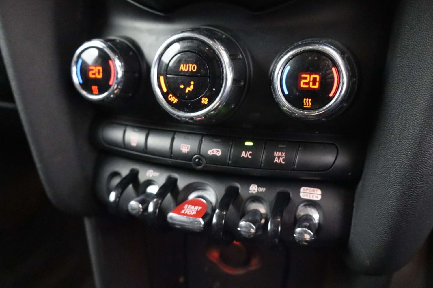 Used MINI Hatch 2018 for sale - 76400346: Photo 16