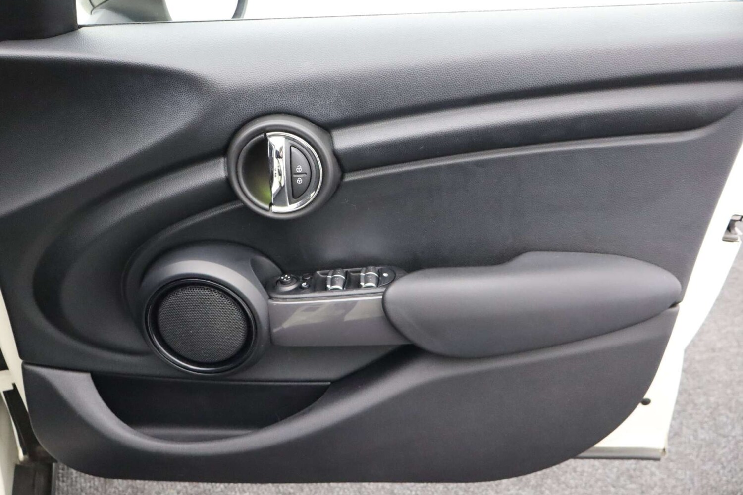 Used MINI Hatch 2018 for sale - 76400346: Photo 17