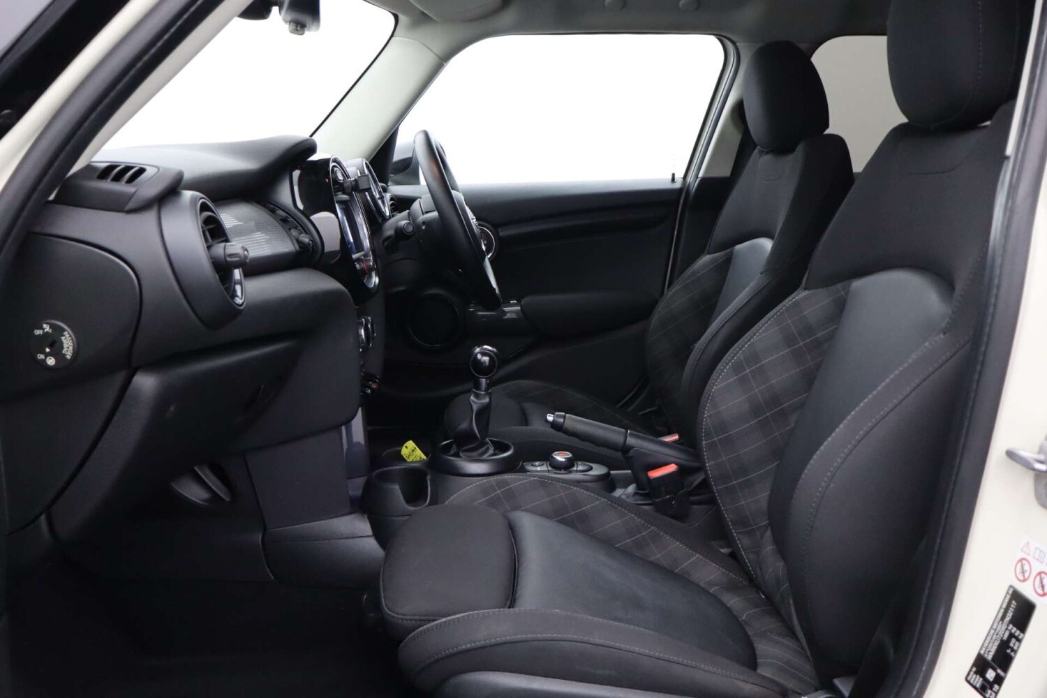 Used MINI Hatch 2018 for sale - 76400346: Photo 30