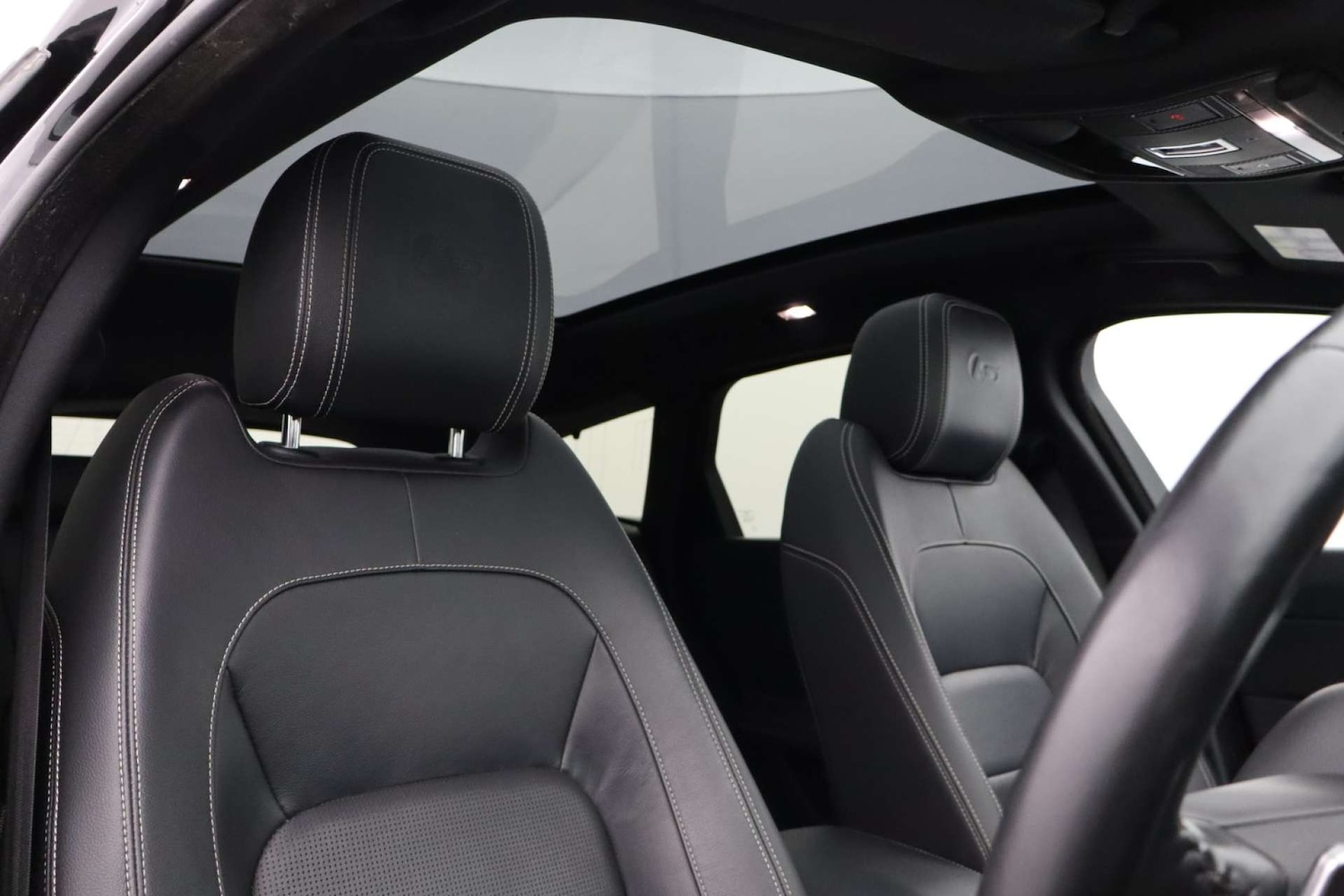 Used Jaguar XF 2017 for sale - 76182660: Photo 12