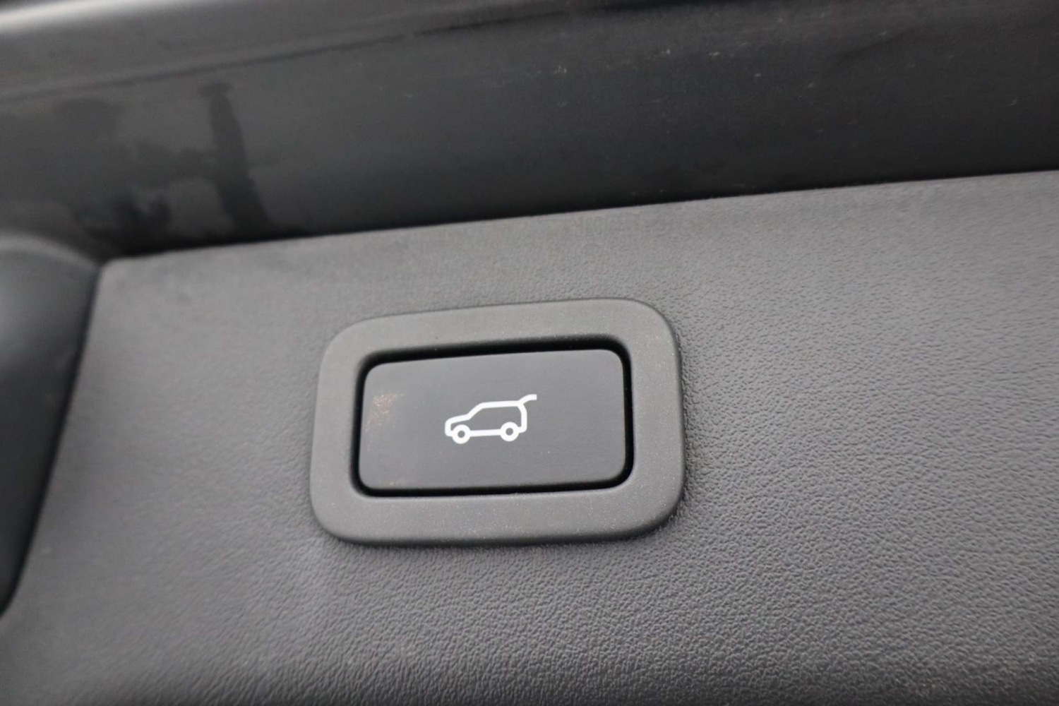 Used Jaguar XF 2017 for sale - 76182660: Photo 26