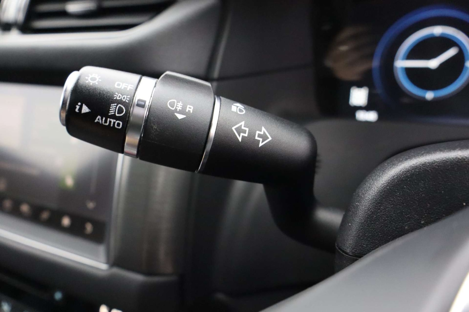 Used Jaguar XF 2017 for sale - 76182660: Photo 38