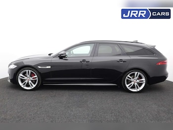 Used Jaguar XF 2017 for sale - 76182660: Photo 4