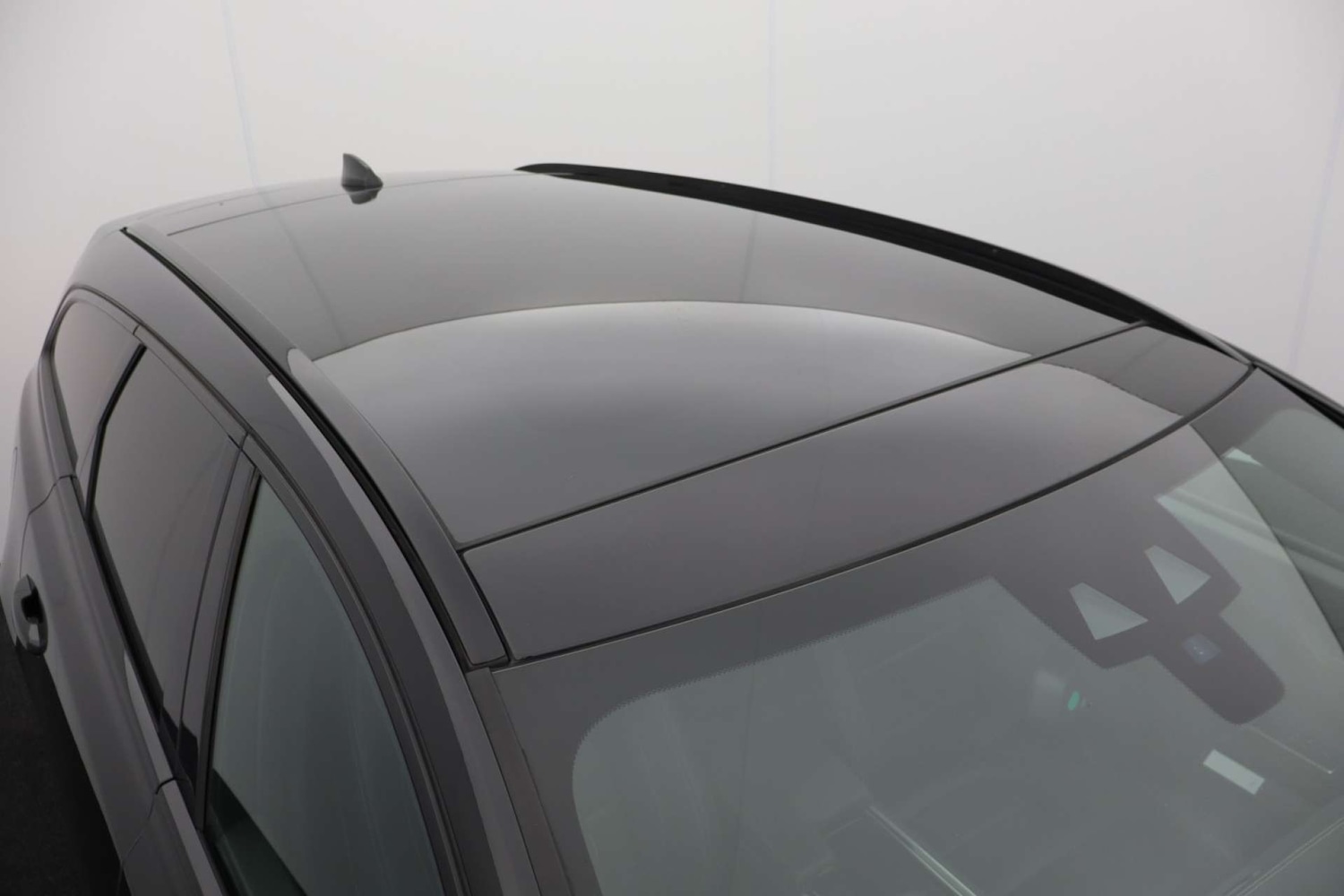 Used Jaguar XF 2017 for sale - 76182660: Photo 54