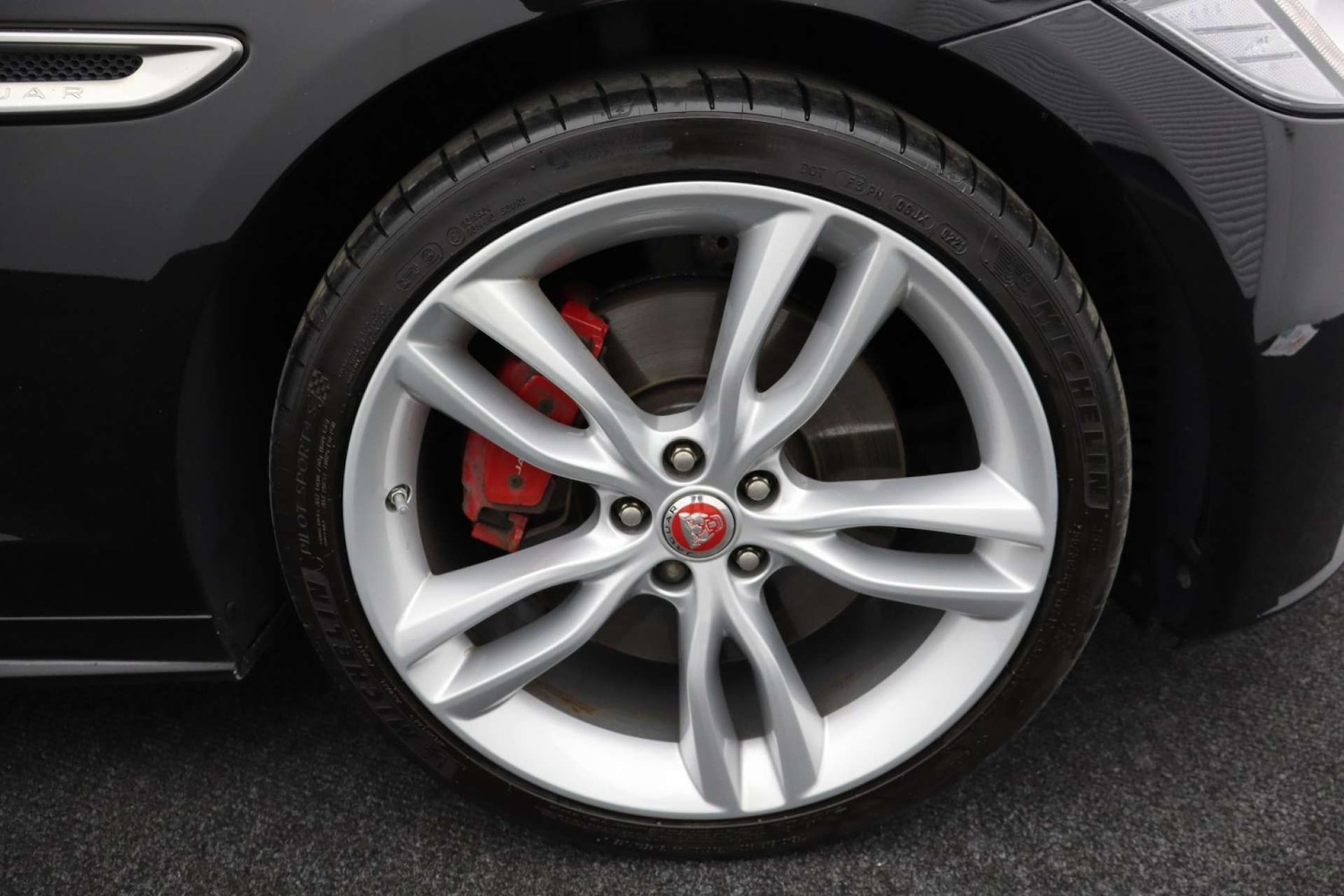 Used Jaguar XF 2017 for sale - 76182660: Photo 55