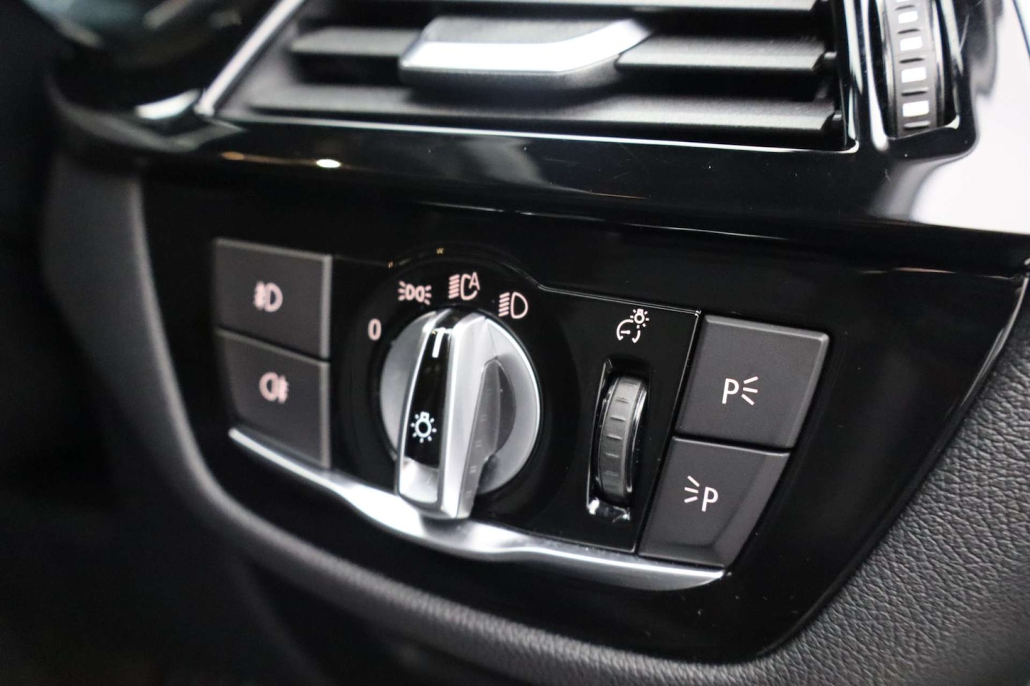 Used BMW 5 Series 2018 for sale - 76182577: Photo 24