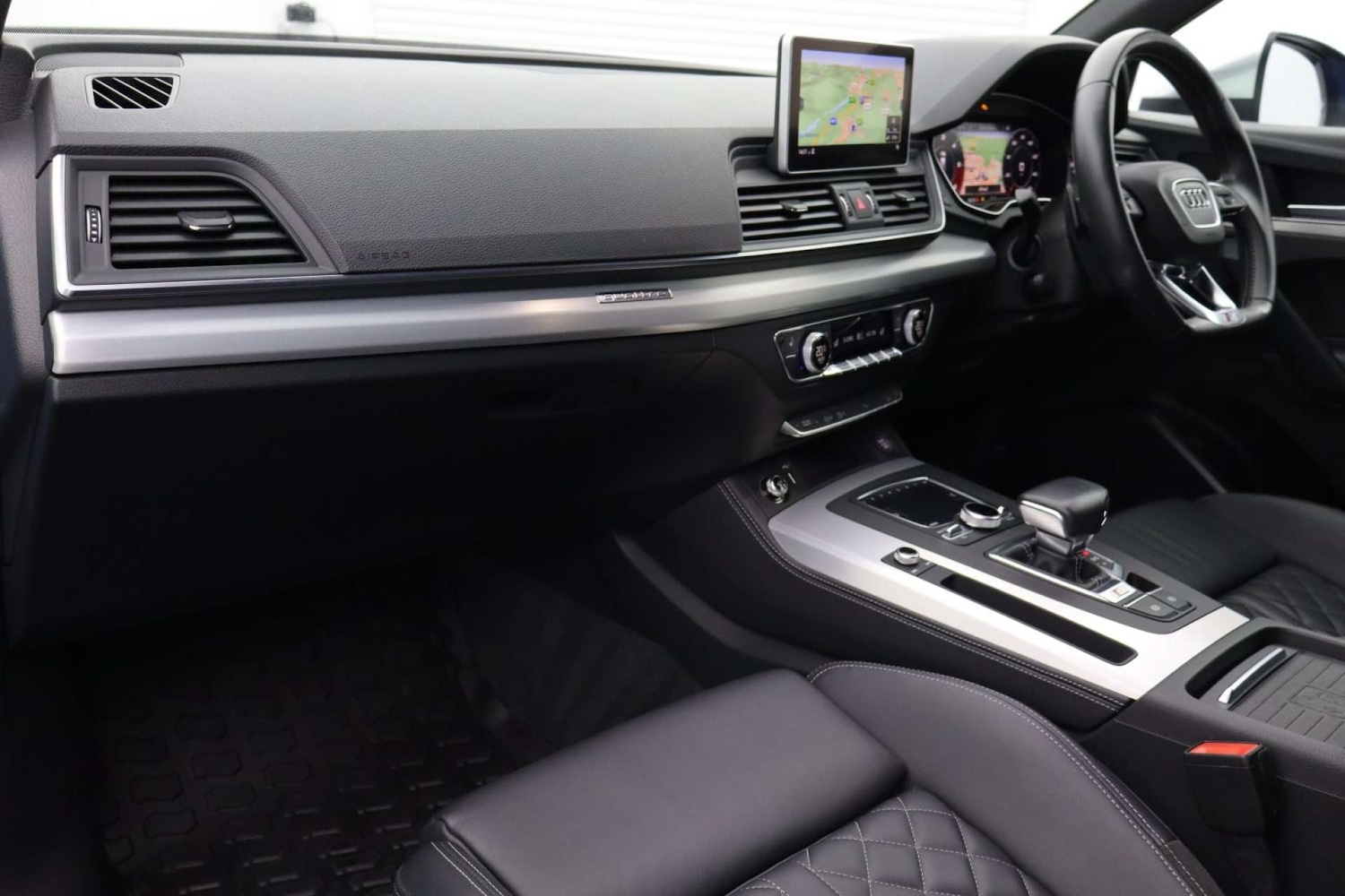 Used Audi Q5 2019 for sale - 76182645: Photo 14