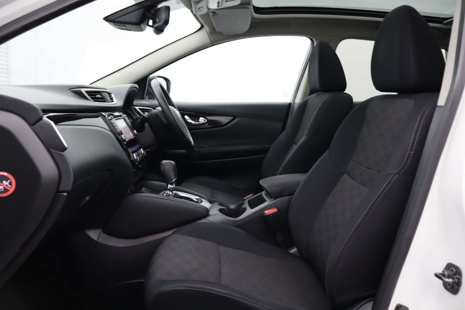 Used Nissan Qashqai 2016 for sale - 76533586: Photo 32