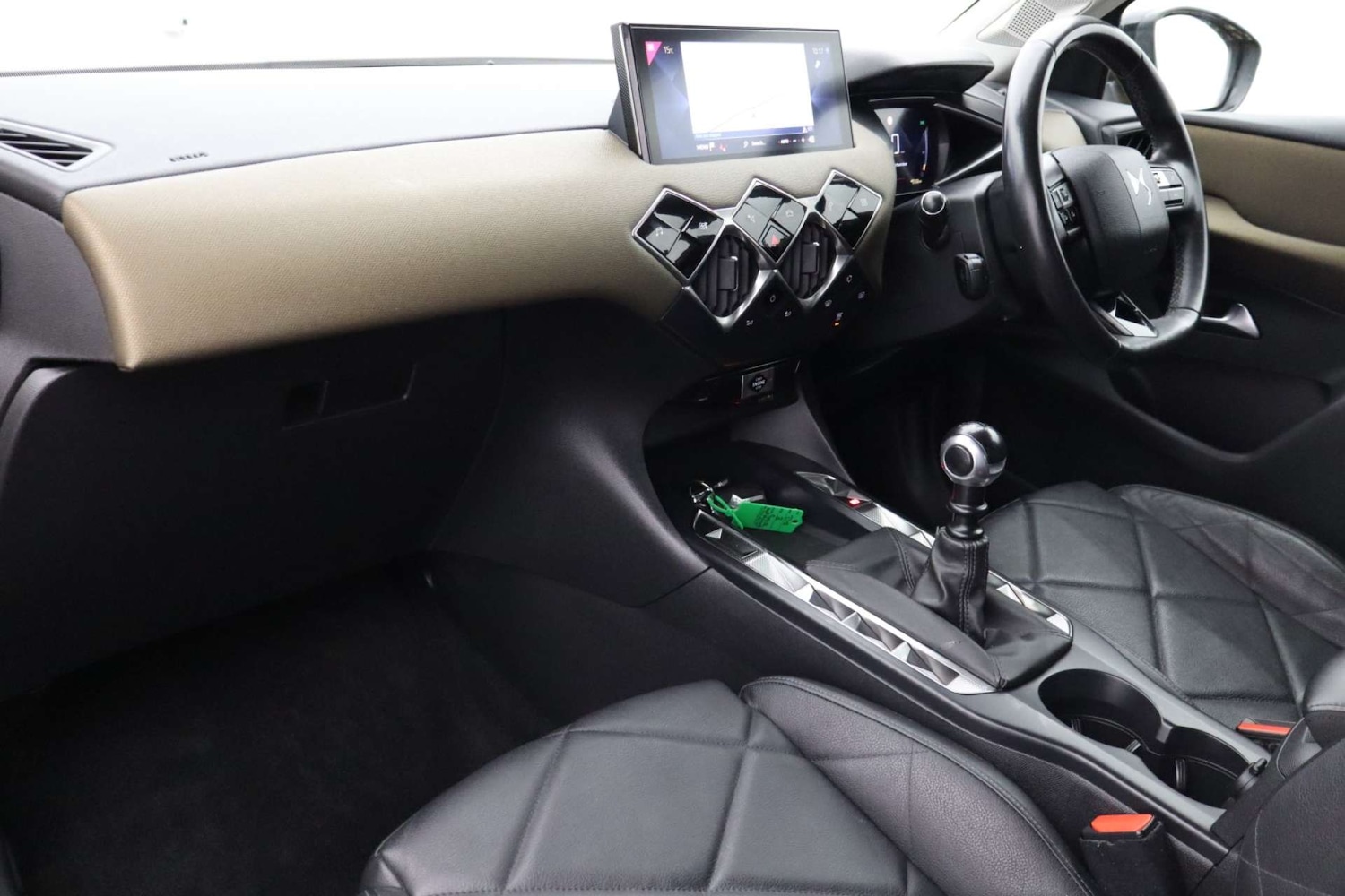 Used DS Automobiles DS 3 Crossback 2019 for sale - 76182688: Photo 12