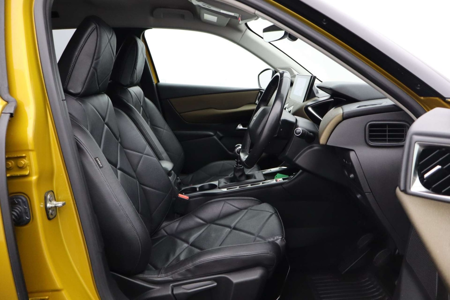 Used DS Automobiles DS 3 Crossback 2019 for sale - 76182688: Photo 2