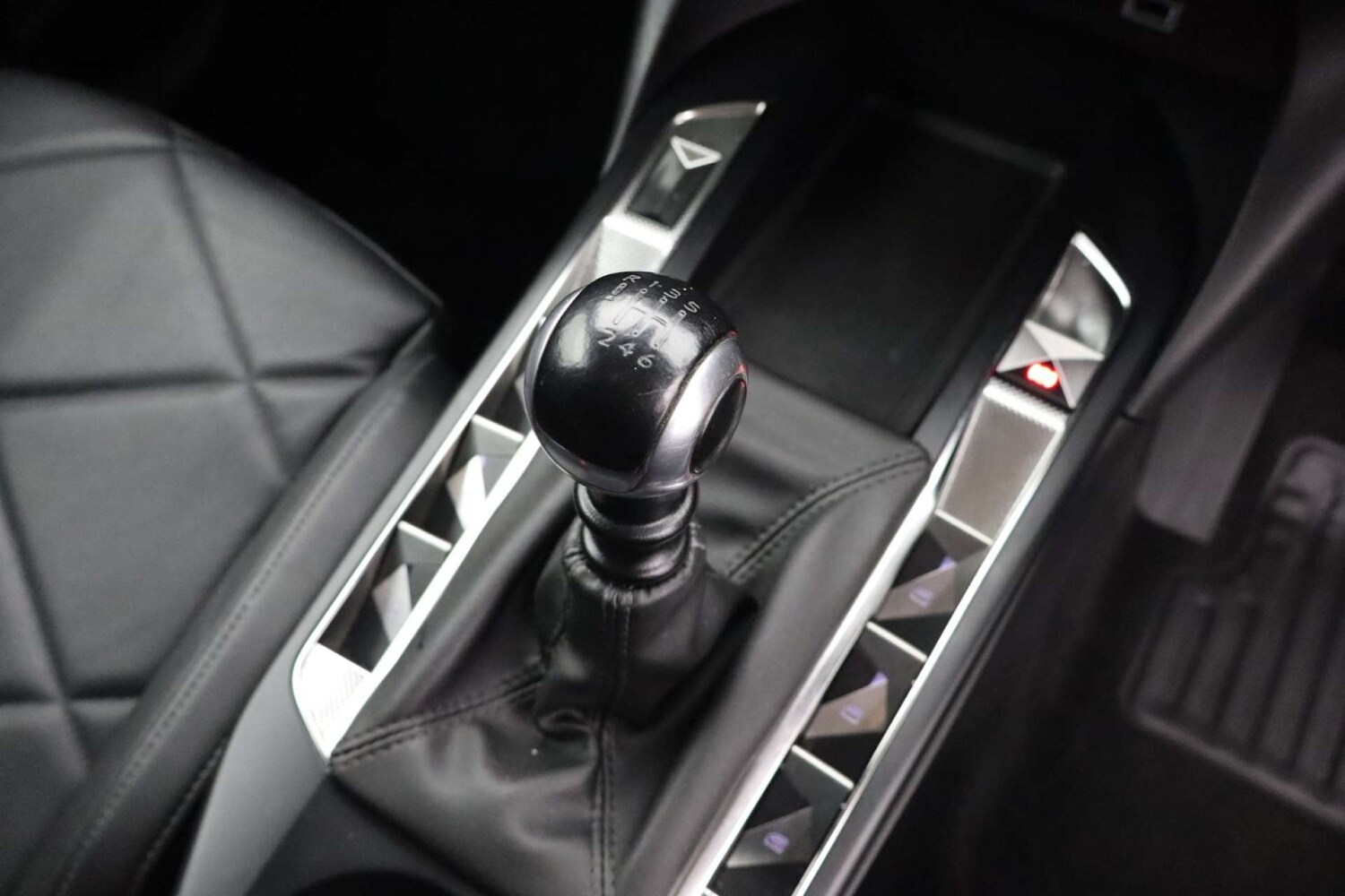 Used DS Automobiles DS 3 Crossback 2019 for sale - 76182688: Photo 34