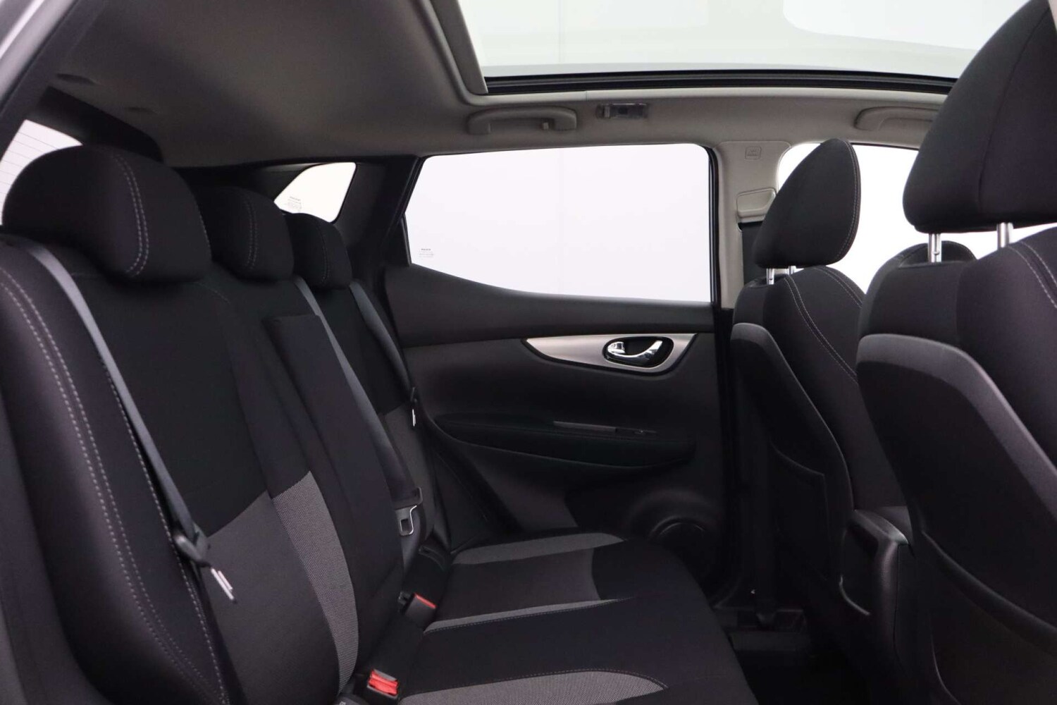 Used Nissan Qashqai 2017 for sale - 77937249: Photo 22