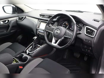 Used Nissan Qashqai 2017 for sale - 77937249: Photo