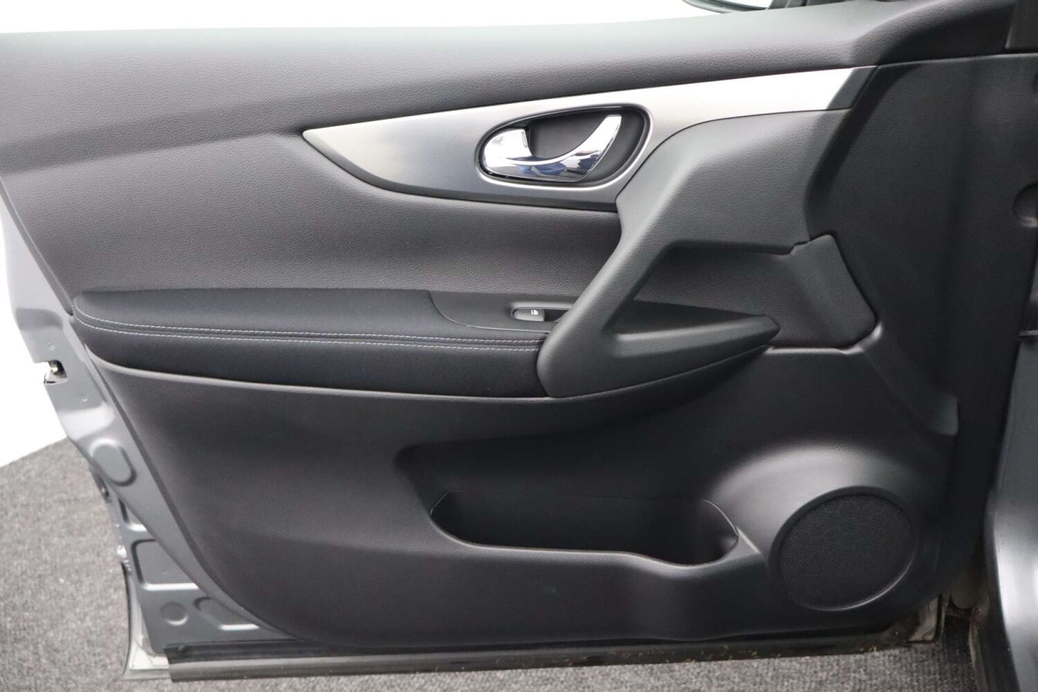 Used Nissan Qashqai 2017 for sale - 77937249: Photo 35