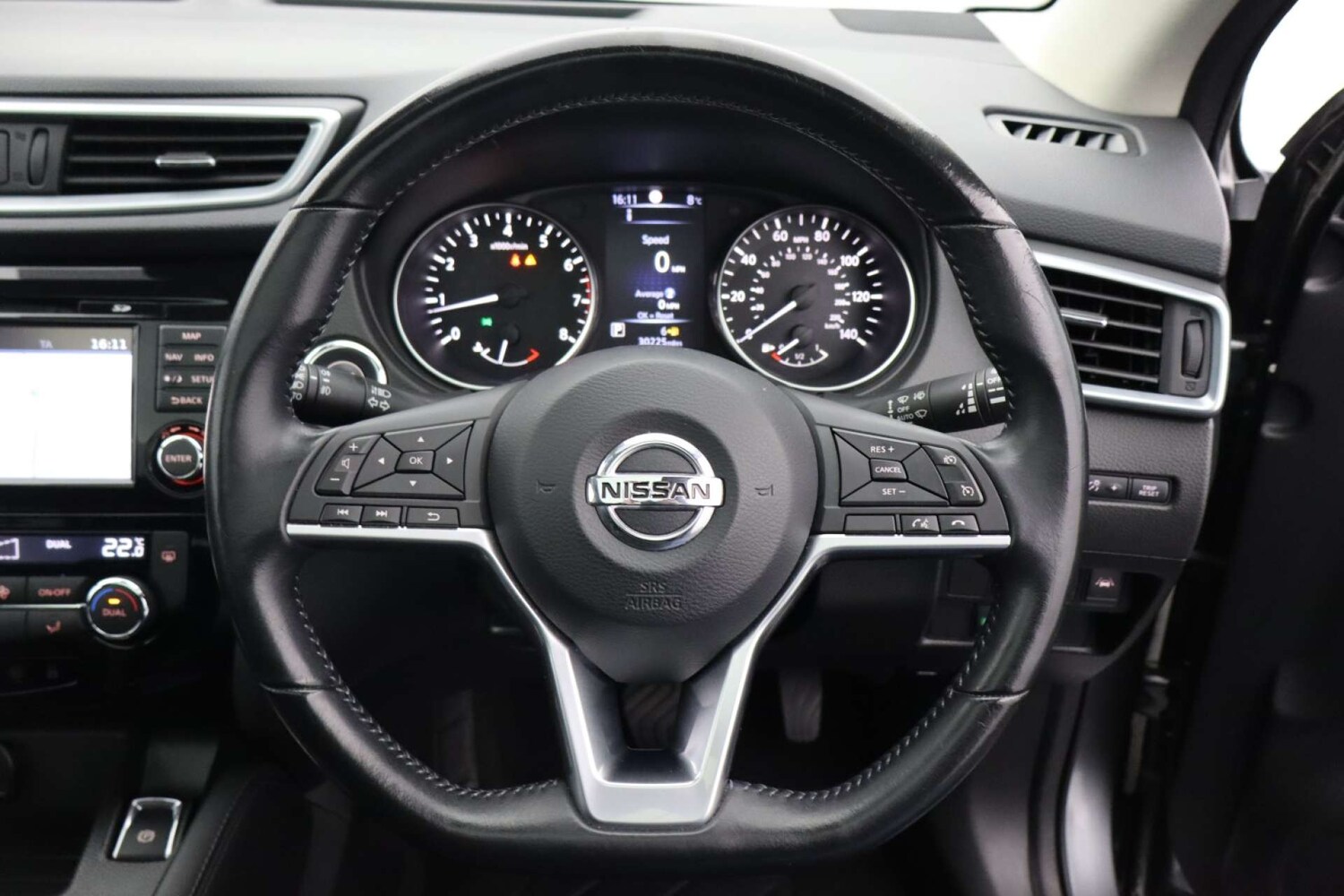 Used Nissan Qashqai 2017 for sale - 77937249: Photo 36