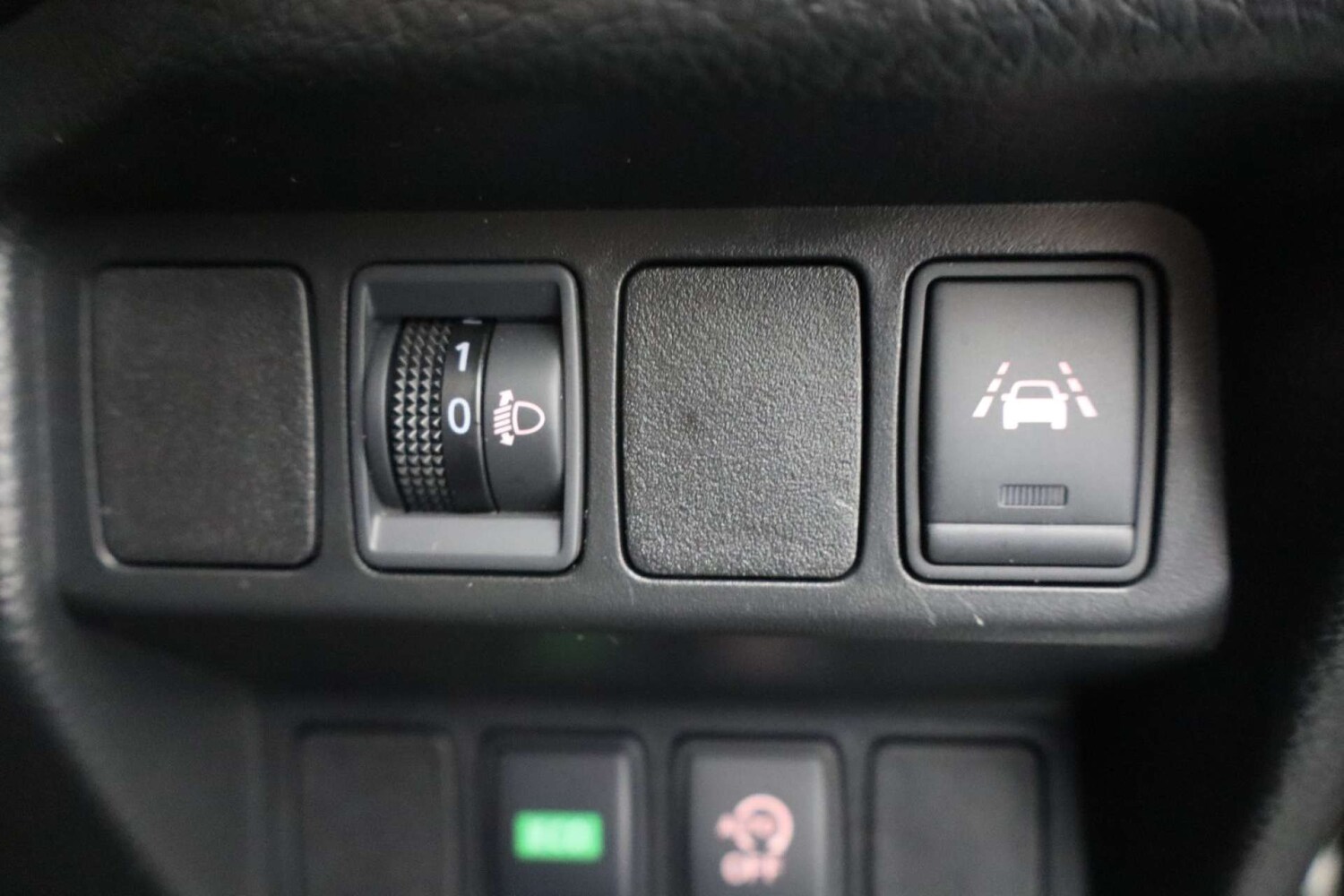 Used Nissan Qashqai 2017 for sale - 77937249: Photo 43