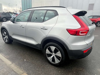Used Volvo XC40 2022 for sale - 77583984: Photo